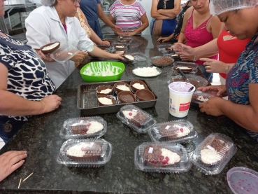 Foto 90: Delícias Gastronômicas - Aulas de Bolos Caseiros e Ovos de Páscoa