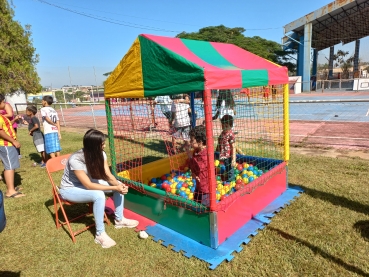 Foto 40: Grandiosa festa marca o Dia do Trabalhador