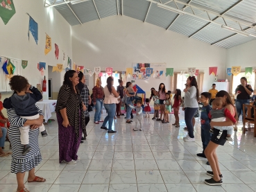 Foto 30:  Festa Junina do grupo Criança Feliz - Centro Comunitário 
