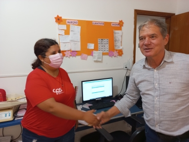 Foto 37: Mulheres funcionárias municipais recebem um carinho especial ao Dia da Mulher