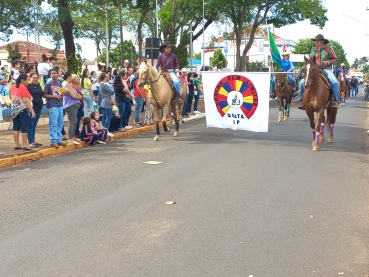 Foto 365: DESFILE CÍVICO - 7 DE SETEMBRO 