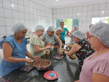 Foto 54: Delícias Gastronômicas - Aulas de Bolos Caseiros e Ovos de Páscoa
