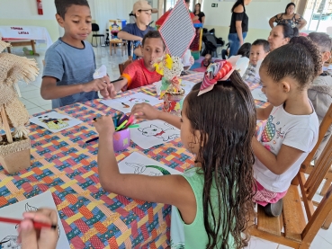 Foto 12:  Festa Junina do grupo Criança Feliz - Centro Comunitário 