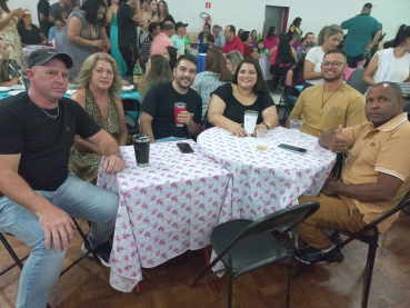 Foto 35: Funcionários Municipais de Quatá participam de grande festa