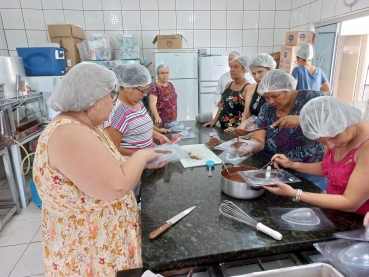 Foto 78: Delícias Gastronômicas - Aulas de Bolos Caseiros e Ovos de Páscoa