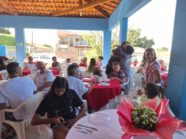 Foto 44: Cras promove tarde especial para comemorar o Dia das Mães