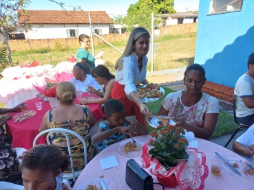 Foto 73: Cras promove tarde especial para comemorar o Dia das Mães