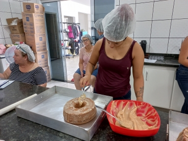 Foto 12: Delícias Gastronômicas - Aulas de Bolos Caseiros e Ovos de Páscoa
