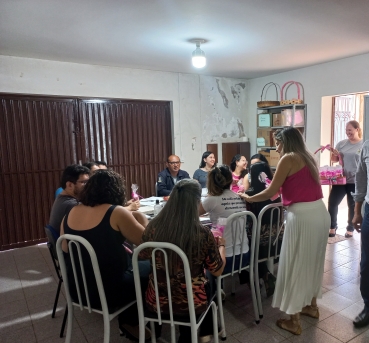 Foto 48: Mulheres funcionárias municipais recebem um carinho especial ao Dia da Mulher