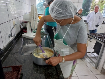 Foto 48: Delícias Gastronômicas - Aulas de Bolos Caseiros e Ovos de Páscoa