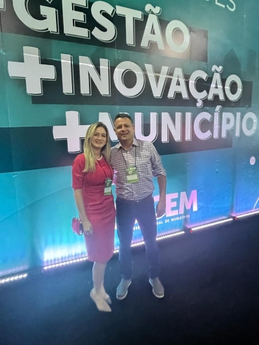 Foto 1: Quatá marca presença no Congresso dos Municípios