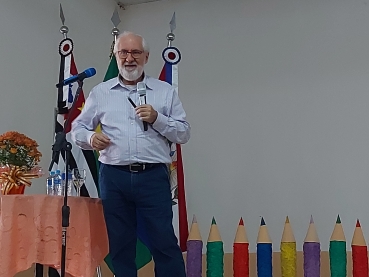 Foto 25: Neurociência é tema de palestra do 1º Seminário de 2023 realizado pela Educação