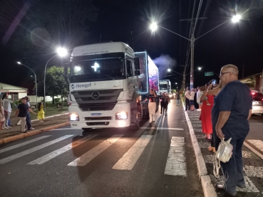 Foto 32: Carreata de Natal com as Carretas da Hengel