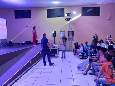 Foto 38: Circolação faz apresentações gratuitas de espetáculo circense moderno para público de Quatá