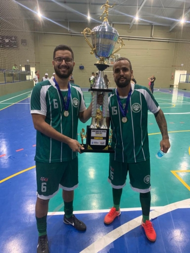 Foto 11: CAQ: Campeão do Campeonato de Futsal de Férias 