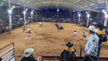 Notícia MOMENTOS - FESTA DO PEÃO DE BOIADEIRO DE QUATÁ 2023