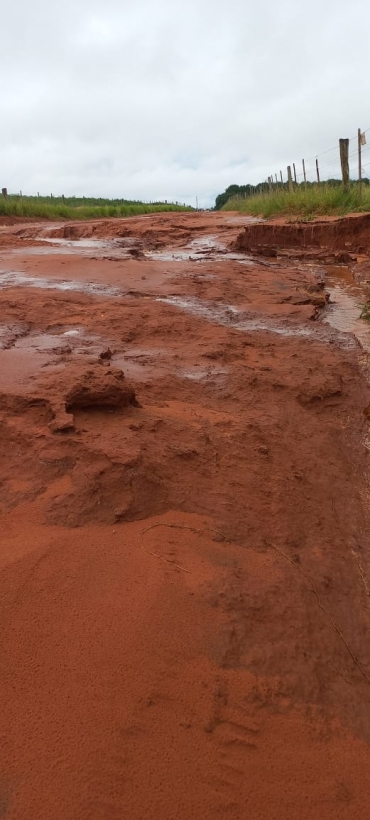 Foto 9: ZONA RURAL: ações e manutenções da Secretaria de Agricultura e Meio Ambiente 