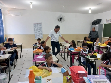 Foto 2: Volta às aulas em Quatá