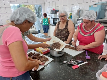 Notícia Delícias Gastronômicas - Aulas de Bolos Caseiros e Ovos de Páscoa