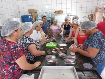 Foto 88: Delícias Gastronômicas - Aulas de Bolos Caseiros e Ovos de Páscoa