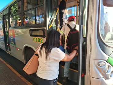 Foto 16: Ônibus circular de Quatá atinge 33 mil passageiros em 5 meses de implantação
