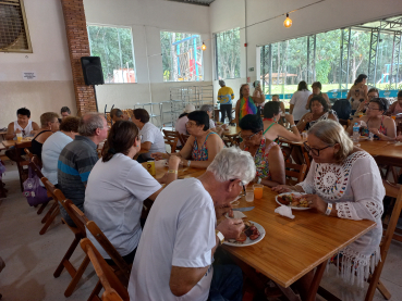 Foto 37: Integração e Diversão: Grupos de Quatá desfrutam de dia especial no Eco Thermas Tupã