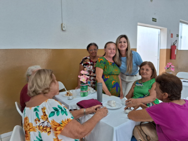 Foto 13: Café da Tarde especial celebra o Mês da Mulher com o Grupo da Melhor Idade