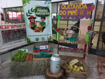 Foto 12: Escola Gagliardi e Secretaria de Agricultura e Meio Ambiente realizam formatura dos alunos participantes do Projeto 