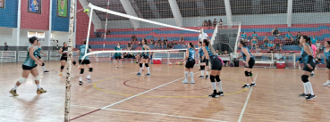 Foto 101: 1º Festival de Voleibol Master 30+ Feminino em Quatá