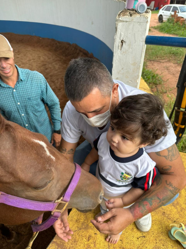 Foto 22: Abril Azul: mês de conscientização sobre o autismo.