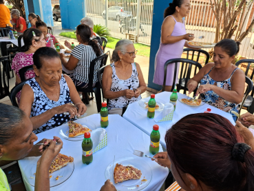 Foto 41: Tarde da Pizza em comemoração ao Dia das Mulheres