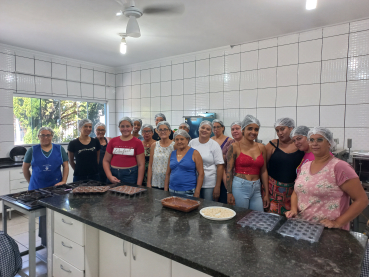 Foto 2: Oficina de Fabricação de Ovos de Páscoa