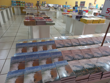 Foto 42: Cultura realiza mais uma Feira do livro