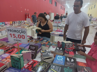 Foto 136: Cultura realiza mais uma Feira do livro