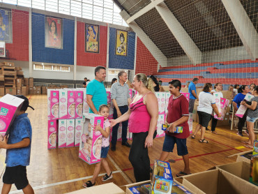 Foto 66: Entrega de Brinquedos