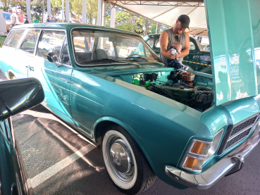Foto 30: EXPOSIÇÃO DE CARROS ANTIGOS