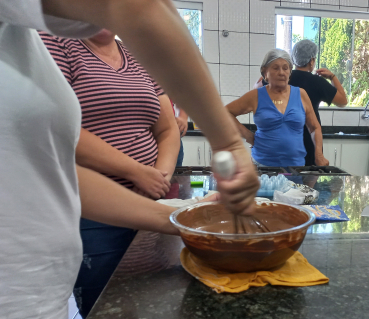 Foto 9: Oficina de Fabricação de Ovos de Páscoa