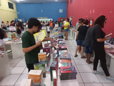 Foto 141: Cultura realiza mais uma Feira do livro