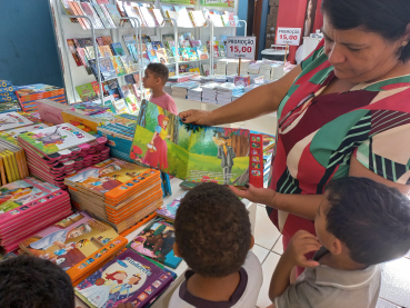 Foto 106: Cultura realiza mais uma Feira do livro