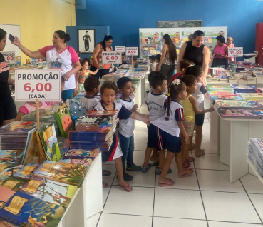 Foto 155: Cultura realiza mais uma Feira do livro