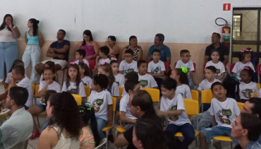Foto 26: Escola Gagliardi e Secretaria de Agricultura e Meio Ambiente realizam formatura dos alunos participantes do Projeto 