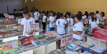 Foto 93: Cultura realiza mais uma Feira do livro