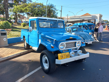 Foto 6: EXPOSIÇÃO DE CARROS ANTIGOS
