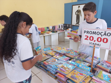 Foto 120: Cultura realiza mais uma Feira do livro