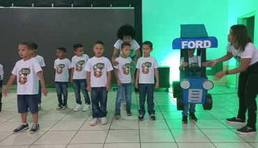 Foto 47: Escola Gagliardi e Secretaria de Agricultura e Meio Ambiente realizam formatura dos alunos participantes do Projeto 