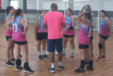 Foto 1: 1º Festival de Voleibol Master 30+ Feminino em Quatá