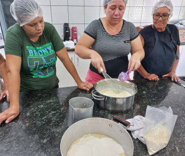 Foto 82: Oficina de Fabricação de Ovos de Páscoa