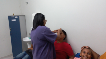 Foto 16: Atendimento oftalmológico para crianças