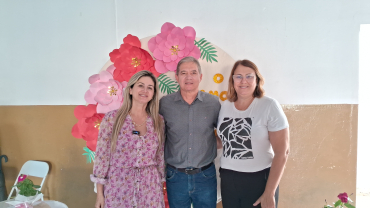 Foto 6: Chá da tarde em homenagem as MÃES da Terceira Idade