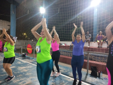 Foto 59: Aulão de Zumba em prestígio às Mulheres